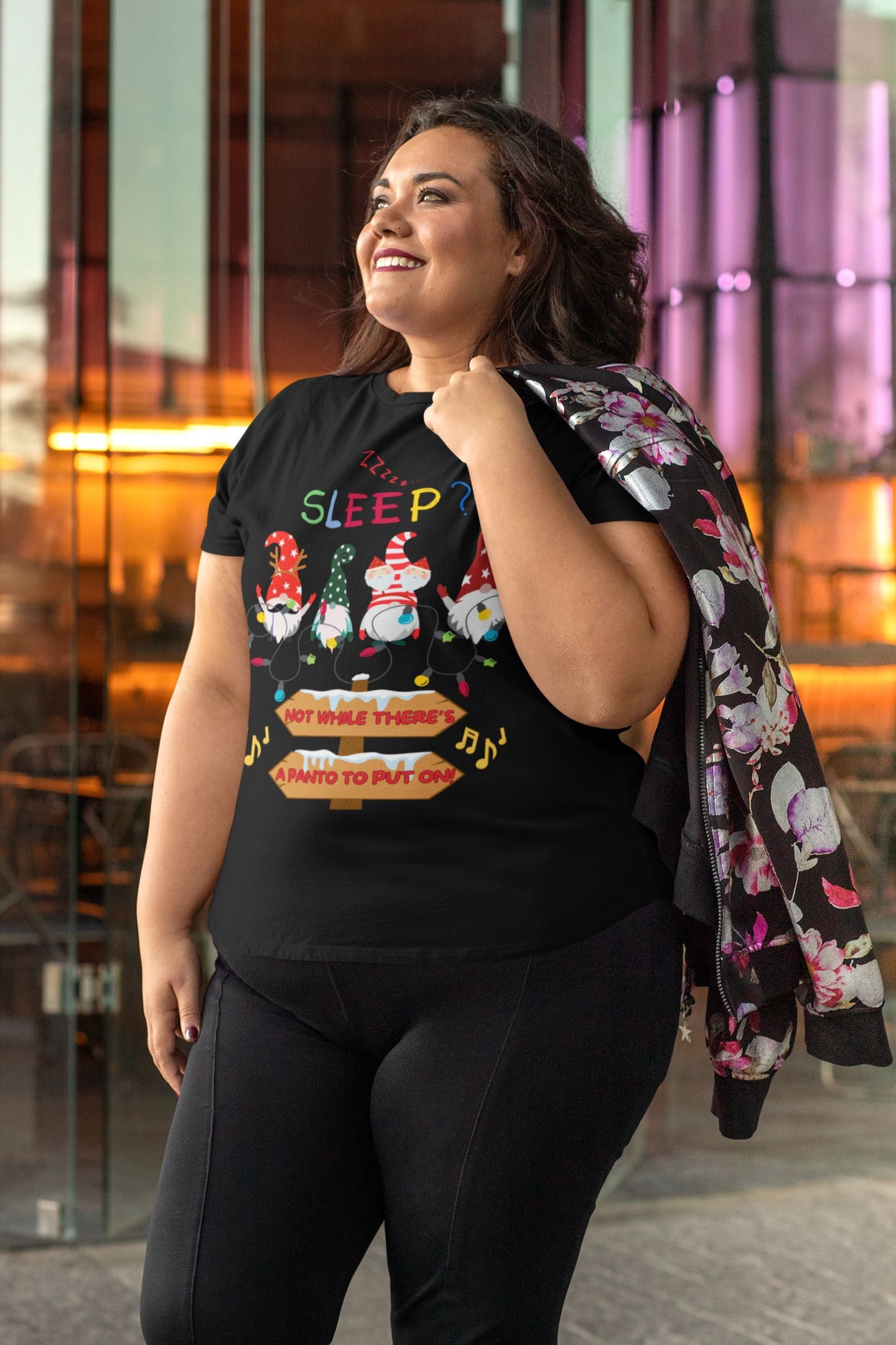 The Ideal Women’s T-Shirt for Panto Cast & Crew – Durable, Comfortable, and Perfect for Rehearsals