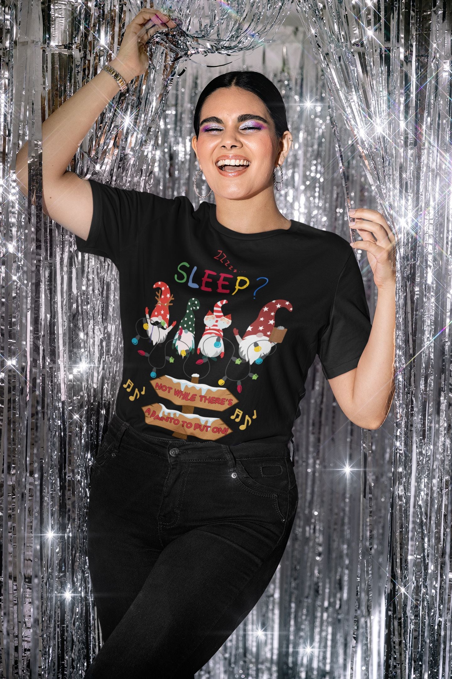 The Ideal Men’s Unisex T-Shirt for Panto Cast & Crew – Durable, Comfortable, and Perfect for Rehearsals