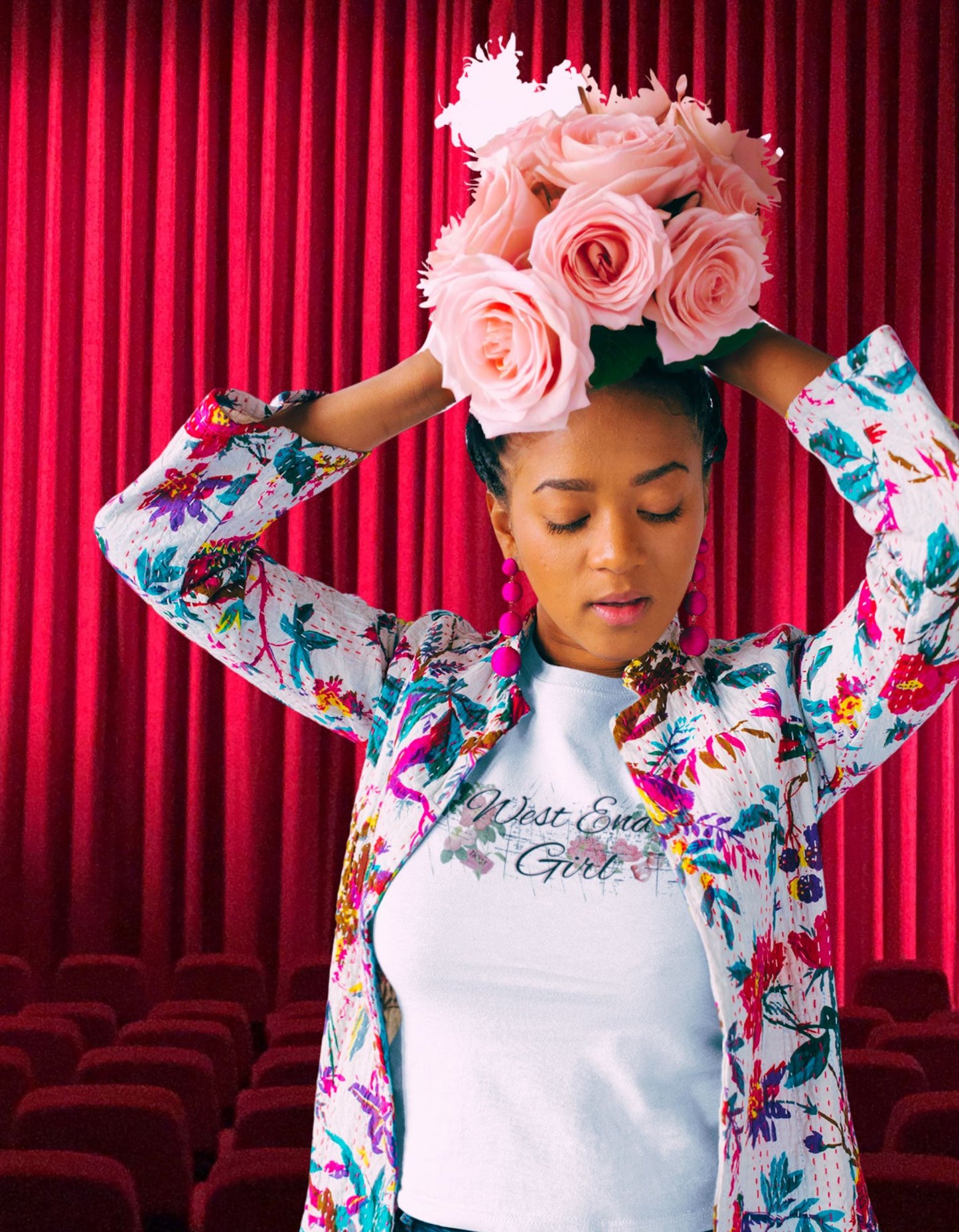 West End Girl Organic Boxy T-Shirt – Cropped Oversized Fit with Floral Design