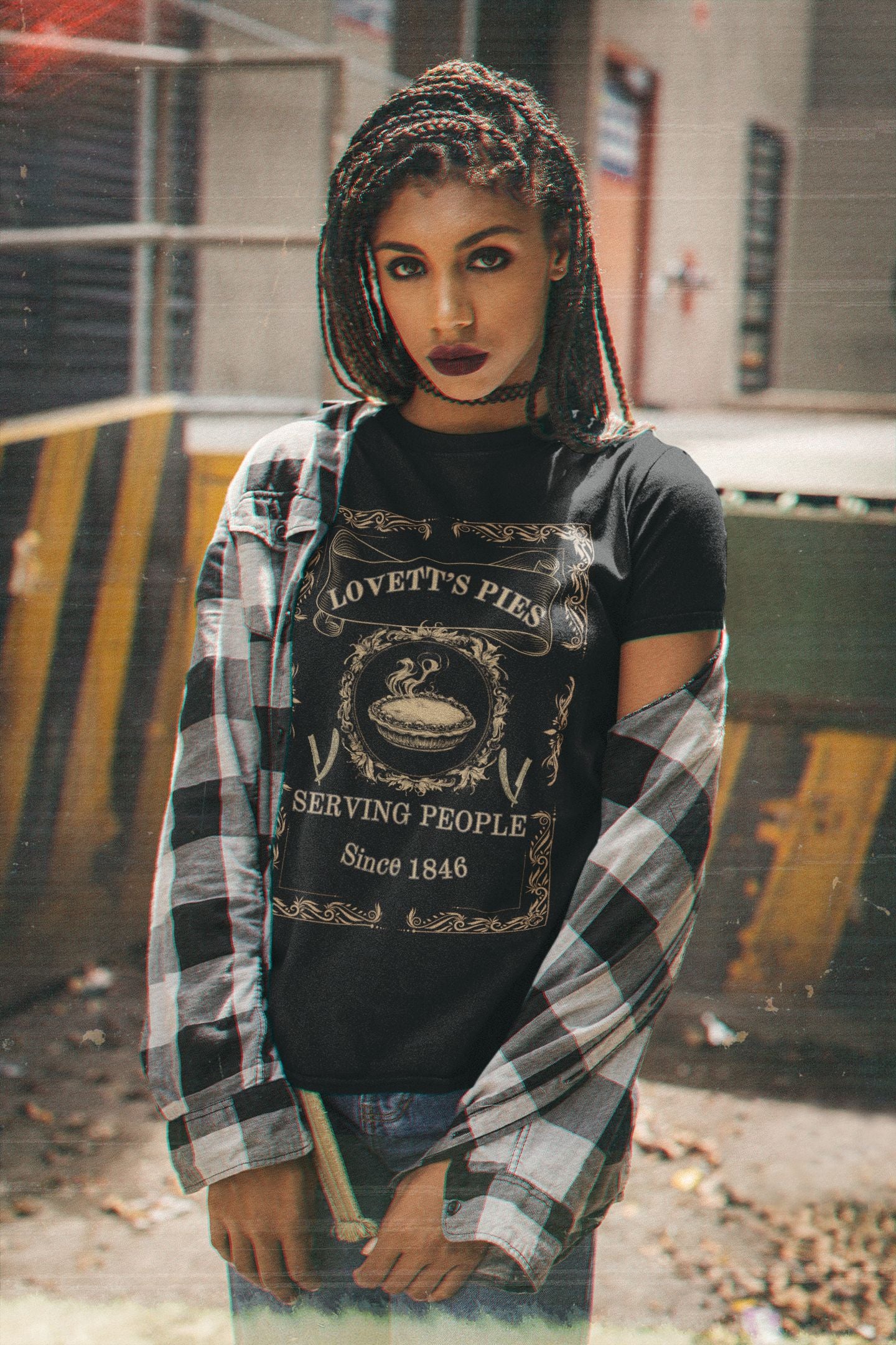 Lovett's Pies Women's T-shirt – Gothic Victorian Style for Theatre Lovers